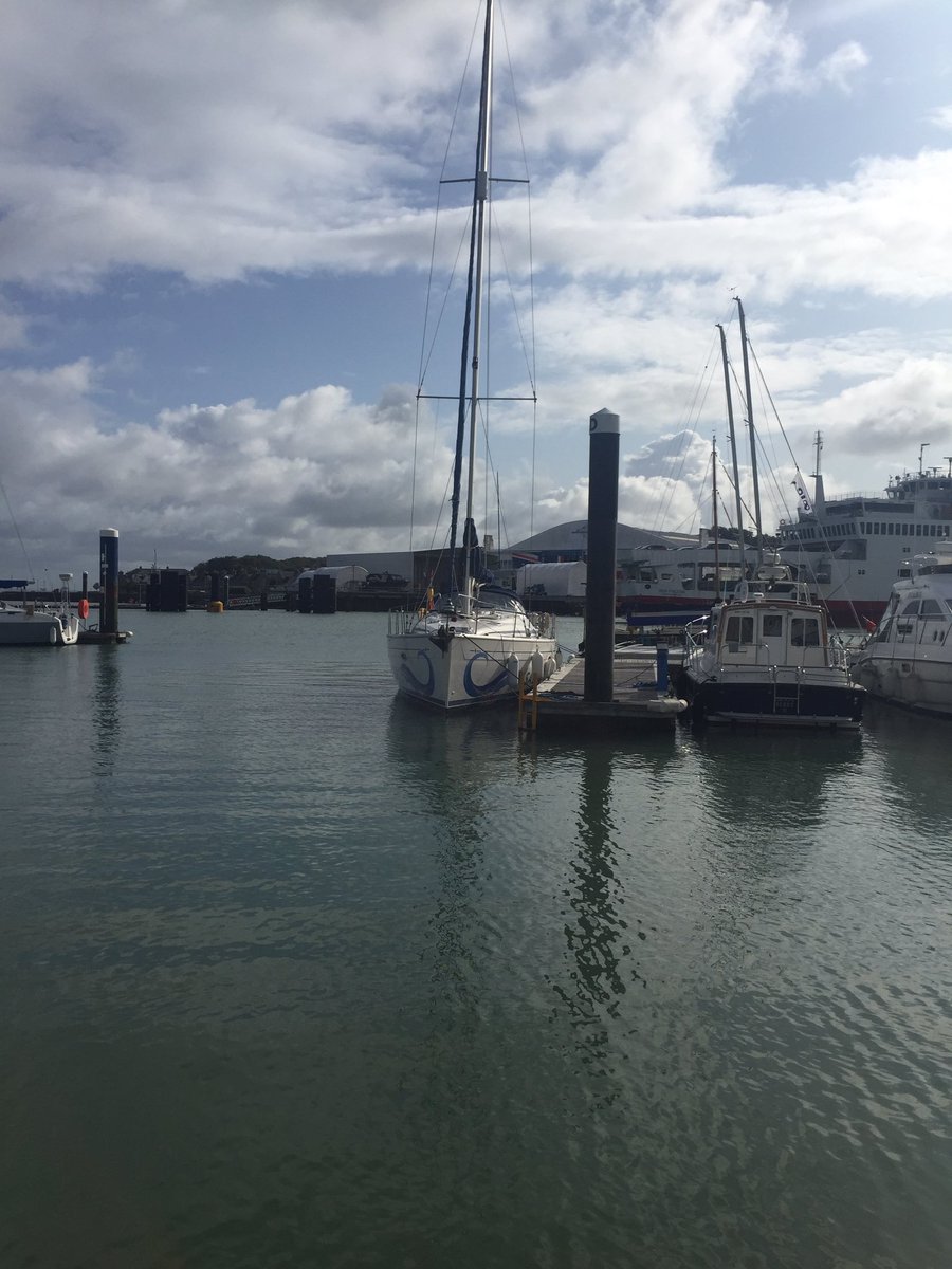SailingSalty's tweet photo. It’s oh so quiet ... are you missing @cowes_week already?
Join us for @dartmouthregatt for our last regatta of the season
#sailing #yachtracing #daysail #dartmouth https://t.co/9DYPHj6Pec