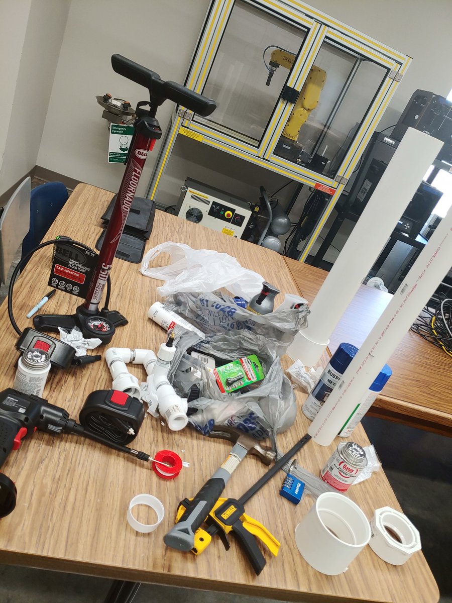 lindsaymcmath's tweet photo. Week 2 @StarCityHigh and our first EDD project is underway. What will it be? #WhateverItTakes #successforeverychild https://t.co/Yxr9U85pwn