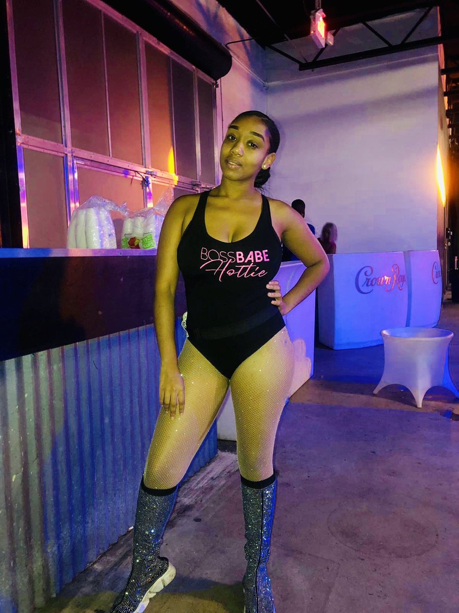 bbbartending's tweet photo. The #BossBabes 💕✨ Would Like To Thank Everyone That Came Out To #Juggfest and Show Us Love We Truly Had A Blast Thank You @1jazzyjeff For Taking Care of The #BOSSBabes https://t.co/JORvaC1HUb