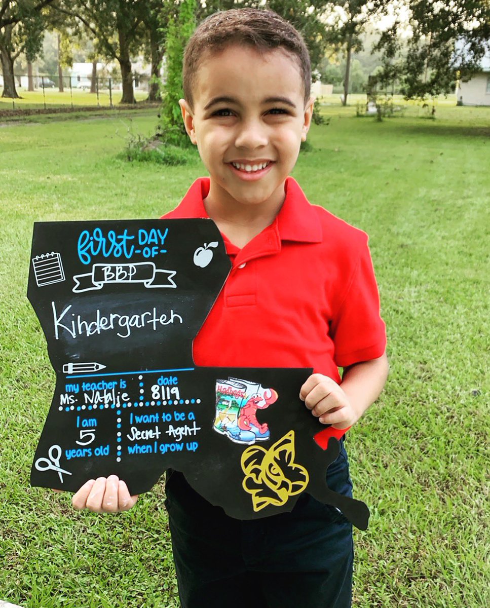 MegEliz1's tweet photo. And so the adventure begins. ♥️🕶📚👦🏽 #Kindergarten #BBP #GeauxTigers #LifeWithLathan https://t.co/3n5DrNbZY6