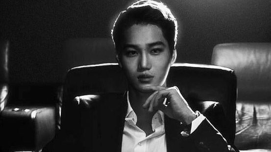 blueharo21's tweet photo. “ทำไมยังไม่นอนคะ”
“แด๊ดดี้ไม่ขึ้นห้องซักที”
“แด๊ดดี้เคลียร์งานอยู่ เซฮุนขึ้นไปนอนนะคะ”
“นอนไม่หลับ...”
“พรุ่งนี้มีคลาสไม่ใช่หรอ”
“ก็หนูนอนไม่หลับนี่”
“ไปพักผ่อนนะคะ อีกห้านาทีแด๊ดดี้จะตามไป”
“..โอเค” https://t.co/9wdXxJuqyh