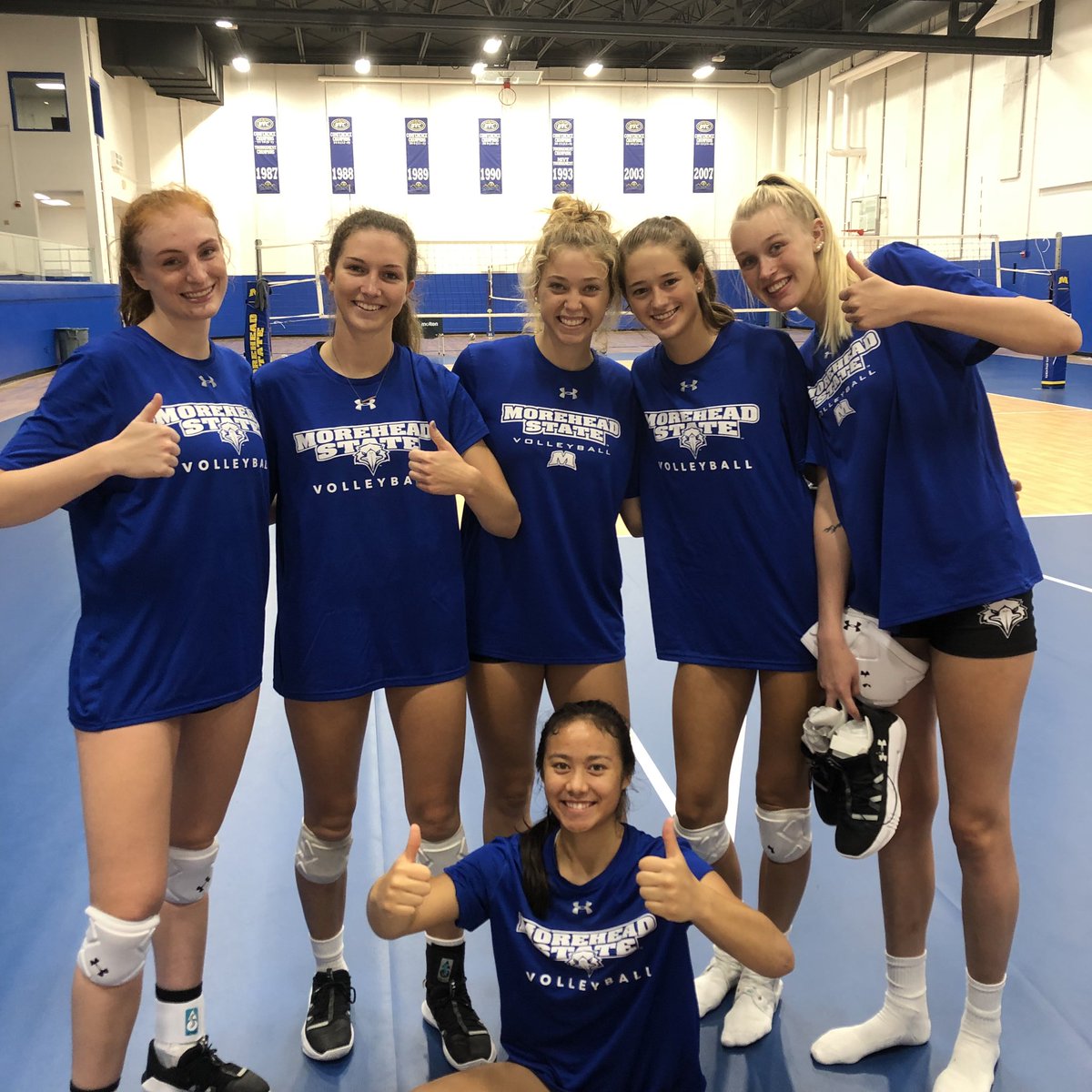 MSUEaglesVB's tweet photo. First day of college for the freshmen. last first day for the seniors! https://t.co/rGRMVkhXWB