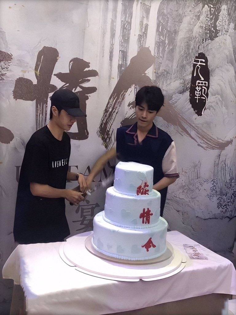 zhe_te's tweet photo. 🙊🙊
#ป๋อจ้าน #ปรมาจารย์ลัทธิมาร #博君一肖 https://t.co/jB5zEGDji3