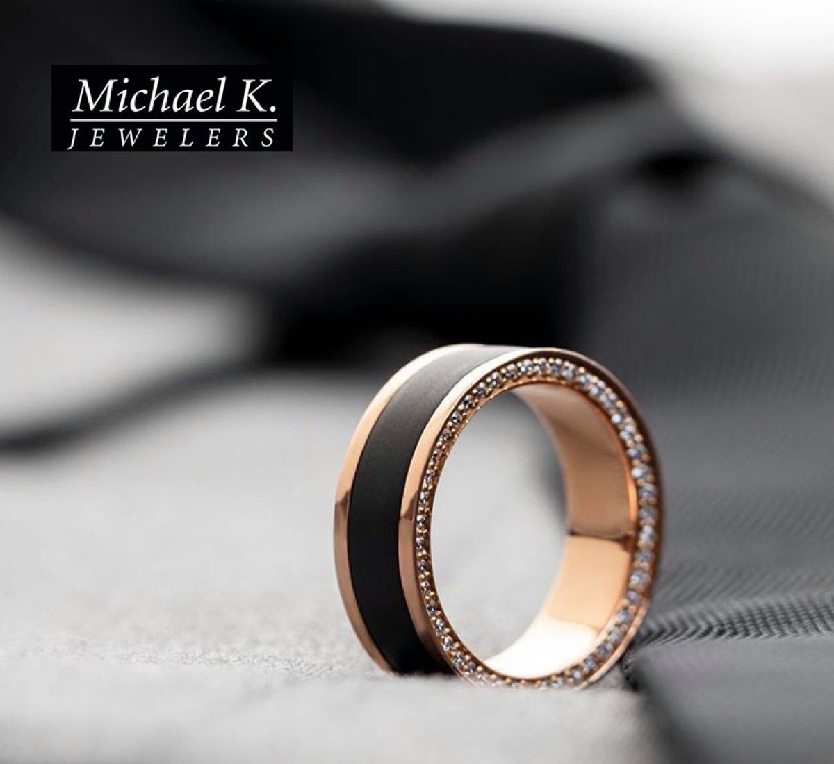 MichaelKJeweler's tweet photo. When #Zirconium meets Rose Gold this bad boy is made!
#MichaelKJewelers #Lashbrook #zirc #whitediamonds #diamond #diamonds #ringoftheday #eternityband #weddingband #mensband #wedding #groom #rosegoldjewelry #mensrings #ring #ringgoals #love #finejewelry #jewelry #westwoodvillage https://t.co/JGsyq2C88G