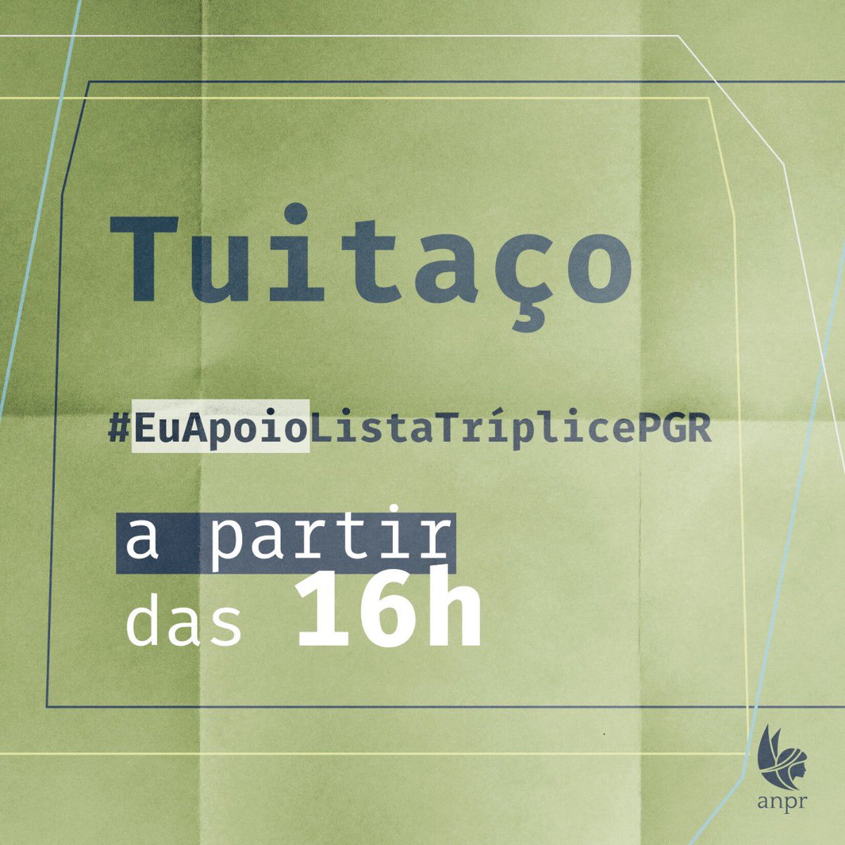 robertolivianu's tweet photo. Tuitaço das 16 às 18h. Escreva #EuApoioListaTríplicePGR. Por um Ministério Público independente e forte. Presidente Bolsonaro precisa escolher o PGR dentre os nomes da lista do MPF. https://t.co/Xpv1OdMRMi