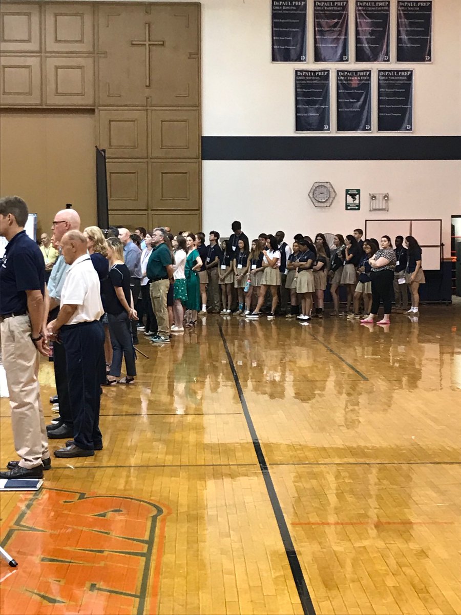 DePaulPrepAD's tweet photo. ⁦@DePaulPrep⁩ welcomed freshman and their parents today at freshman orientation day!  Great turnout! A big thanks to faculty &amp; staff and student leaders for putting together a great introductory program! #OneDreamAllIn #DePaulPrepPride https://t.co/49iAQcbmZm
