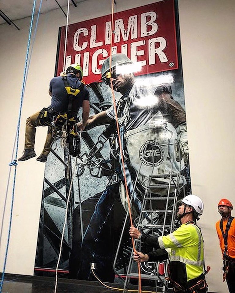 gmesupply's tweet photo. W&amp;W Steel came to our new branch in Coppell, TX to break in the new training facility. We’re so excited to have our new training center put to use and soon we’ll have the training towers installed. #safety #training #controlleddescent #rescue #atheight #industry #construction https://t.co/zOJVjQX0ha