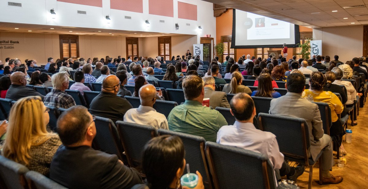 UTRGVNewsroom's tweet photo. The 2019 #UTRGV Convocation was held this morning in Brownsville. Keep an eye out for updates on the #UTRGVTeaching campaign and new programs like the accelerated online #MBA program in Spanish. #highered https://t.co/0MXinSuP8G