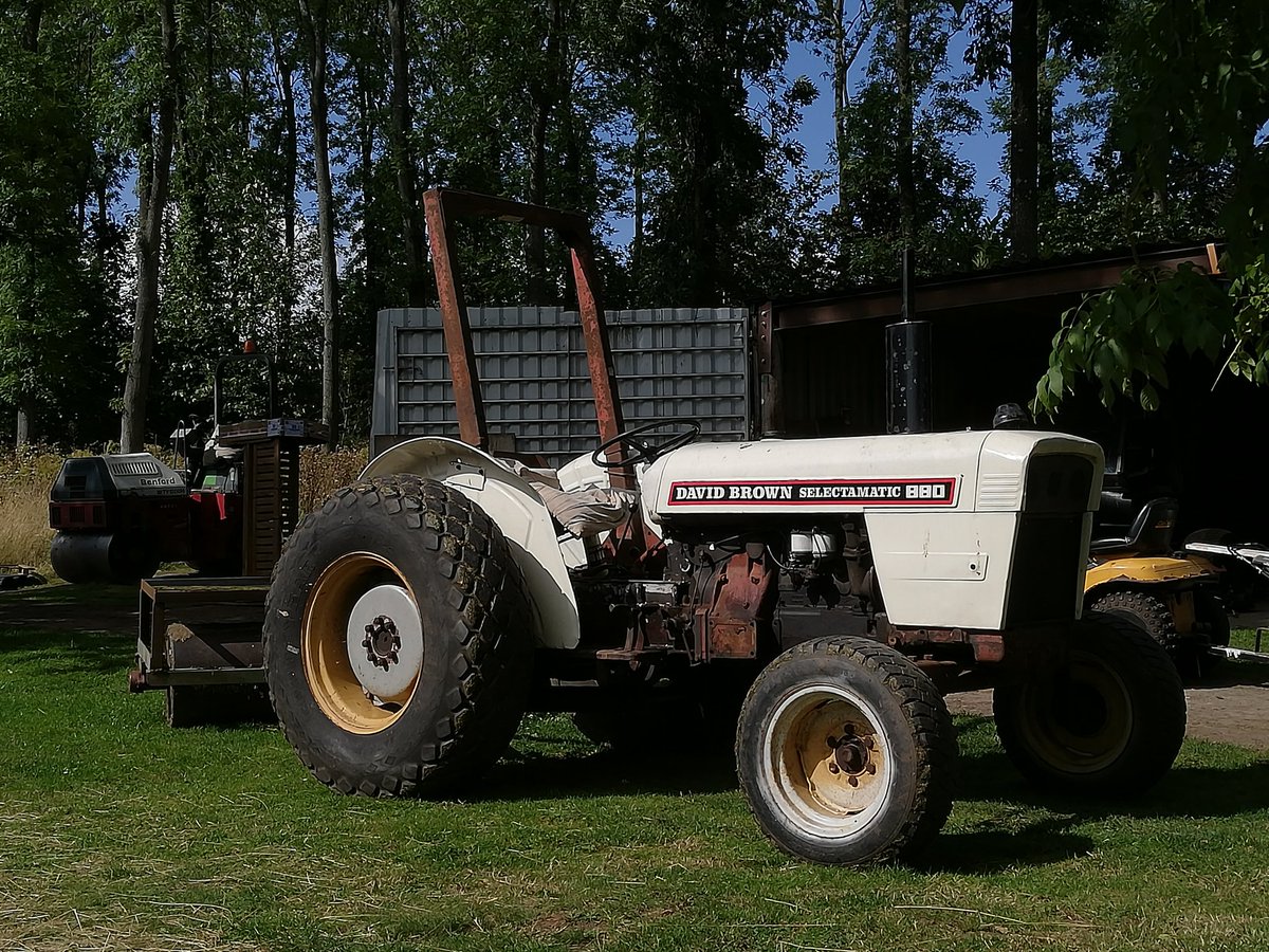 Heading for a terrific finish here as Herefordshire are 122/5 off 37 needing 207, 69/0 at tea but some quality spin bowling is ripping them out.