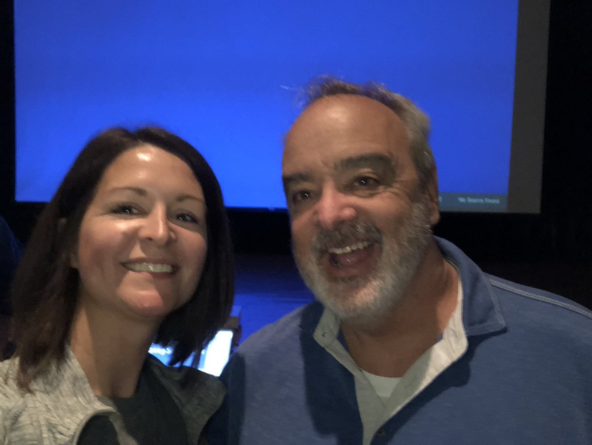 TorriaConnor's tweet photo. Just met 1 of my favorite ppl @gerrybrooksprin! #Knowyourgift
#Knowyoudoyourbest
#Findsomeonewhogetsyou
#Acceptmistakeswithgrace
#Findsomeonebetterthanyou
#Shareitorshutit
#Everyoneaintgonnalikeyou
#Createtradition https://t.co/ni0bntzSet