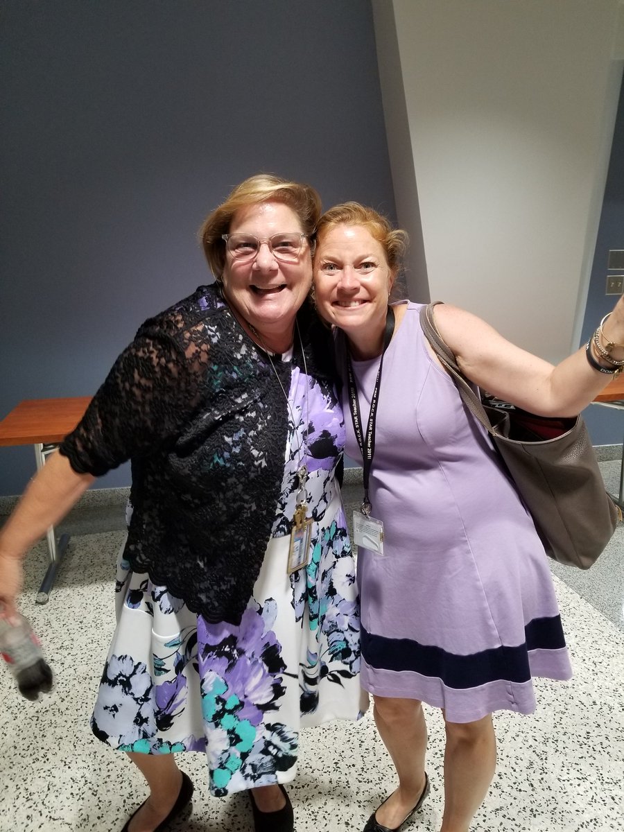 Rosemary_Edu's tweet photo. @IamCPS #FirstDayFaces @IamCPS today.
#CPSandMe
Dressed alike and both excited about what's happening out in our schools today! https://t.co/OHdFuHI7FD