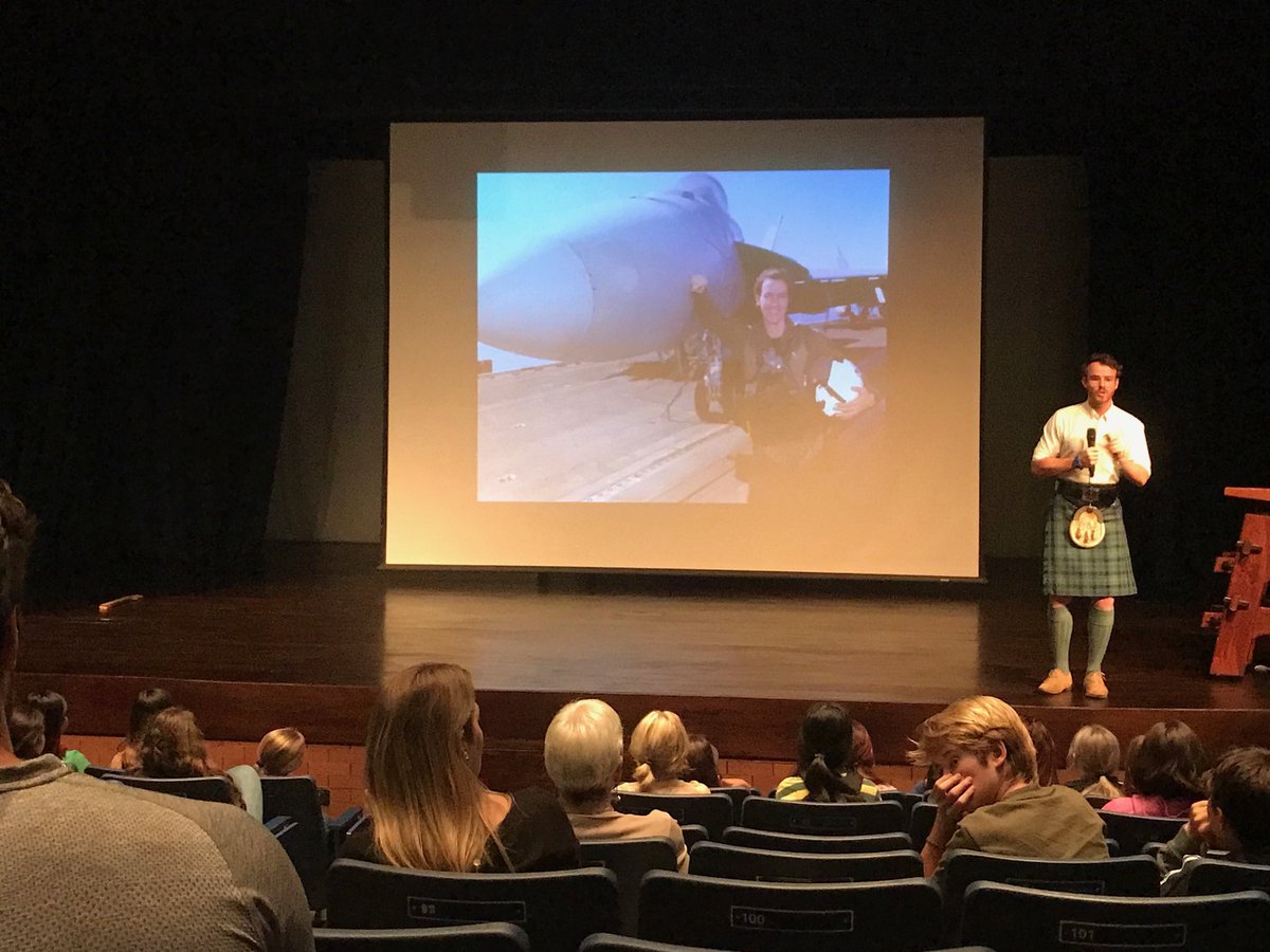GrahamMaclure's tweet photo. Ross Jennings #thefirstpiper returns to Maya to share with our middle schoolers the benefits and opportunities that come from making mistakes ⁦@colegiomayagt⁩ https://t.co/Shp1D3rvRs