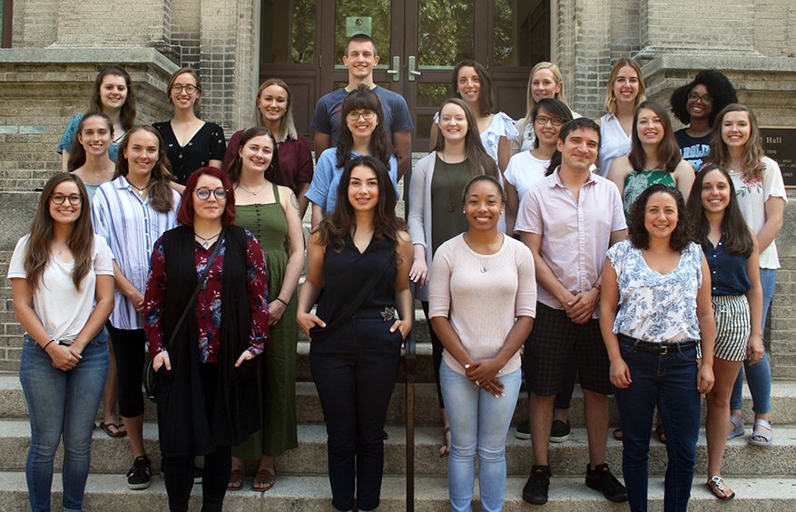 UNCPsych's tweet photo. We ALREADY love our newest graduate students!! We are so glad each and every one of them are here with us. Welcome to UNC! #newTarHeels #GDTBATH #FuturePhDs https://t.co/IvtUw0nxhc