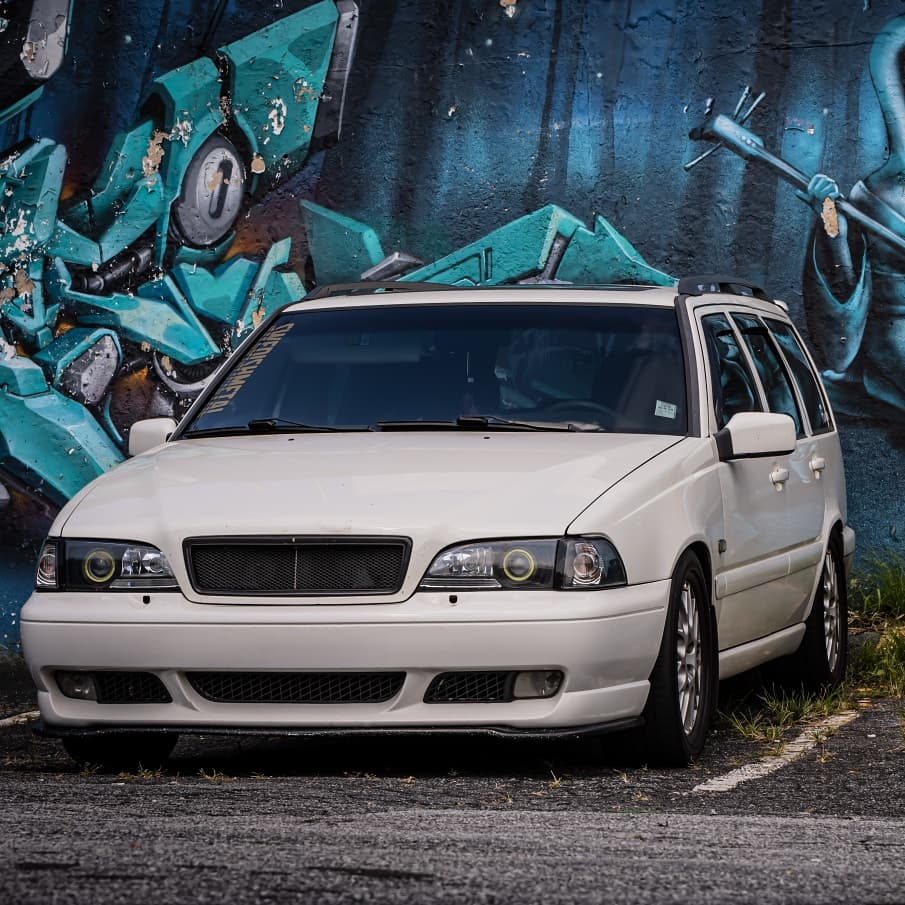 ipdVolvo's tweet photo. GOOD MORNING π
This pretty wagon is from @bolbospeed (Instagram) Follow us on Instagram for more Volvo content: https://t.co/SHJqJ0ZW3I
#ipd #ipdusa #ipdvolvo #bbsgang #volvo #V70t5 #volvocars #longroofsociety #carsofinstagram #grocerygetter #loweredlifestyle #swedishmetal https://t.co/amvQHI2Byw