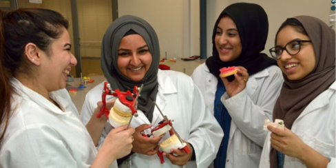 We need YOU!
There is a growing shortage of dentists, with numbers falling by 1/5 in just 2 years!
This means a wide range of career opportunities available if you study Dental Technology at #UoBolton: bit.ly/2tsUXxv
<a href="/BoltonDenTech/">Dental Tech UOB</a> #UniAsItShouldBe