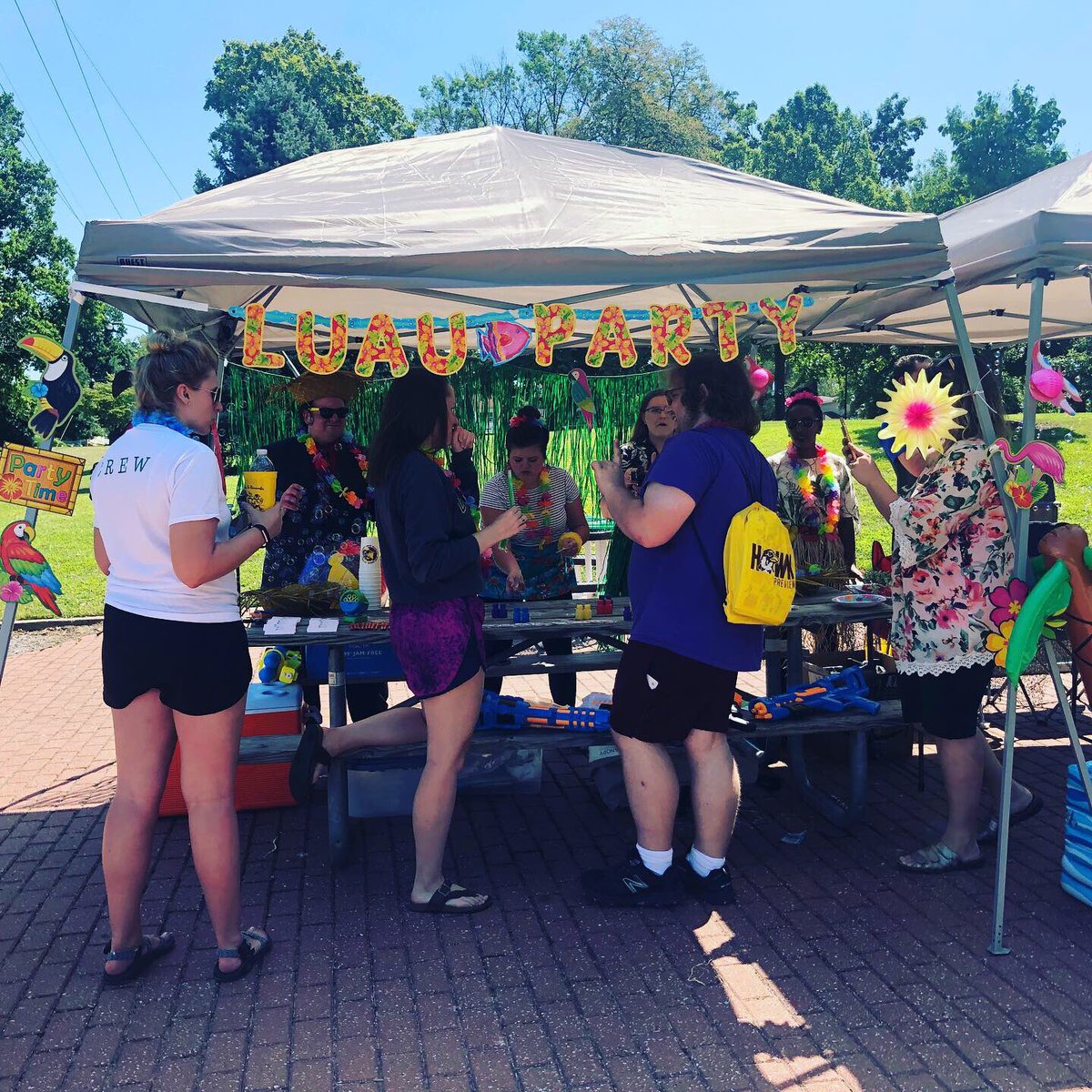 HawkQu's tweet photo. Day 2 of Weeks of Welcome continues with the Admissions Luau on the Lawn! Go check them out at Padua Beach right now!! https://t.co/Jbtpz7ghVm