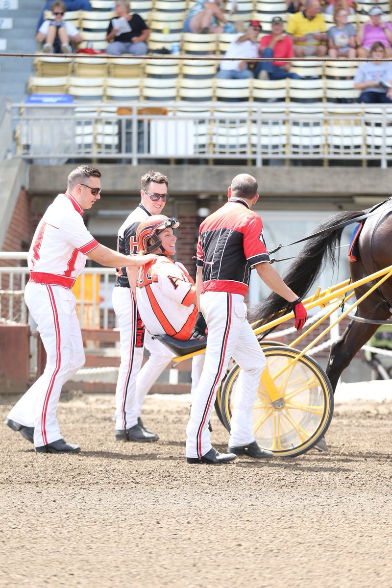 When you have people on your squad and you didn’t even realize it. ❤️🧡🖤 #thankful #Greatmoments #harnessracing #thanksboys