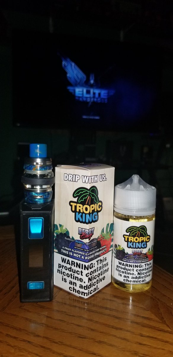 MadMaceGaming's tweet photo. I have to say, this is one of the best flavors I have had in a long time. So damn good. Reminds me of home as I float around in deep space in #EliteDangerous
#GeekVape #Aegis #AlphaTank #DripMore #TropicKing #BerryBreeze https://t.co/JTYWjhGkTq
