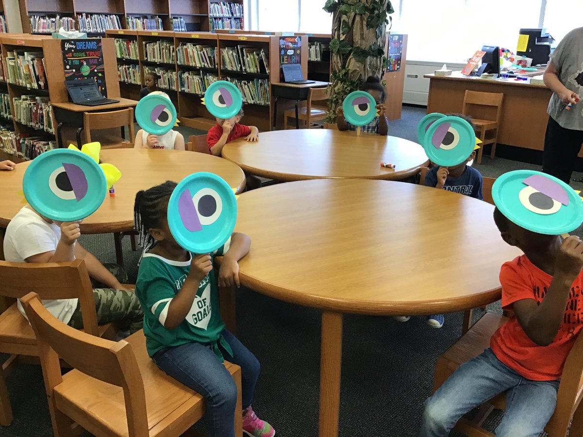 LBintheLIB's tweet photo. We introduced Pigeon to our Pre-K today! @SESWildcats https://t.co/kUSO2K9lSu