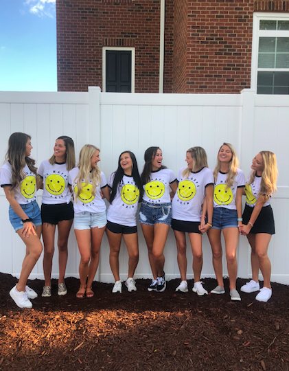 Happy #FDOC from #AXIDecu! We are firm believers that happiness makes people prettier - It’s a noticeable glow. Everyone have an amazing day!