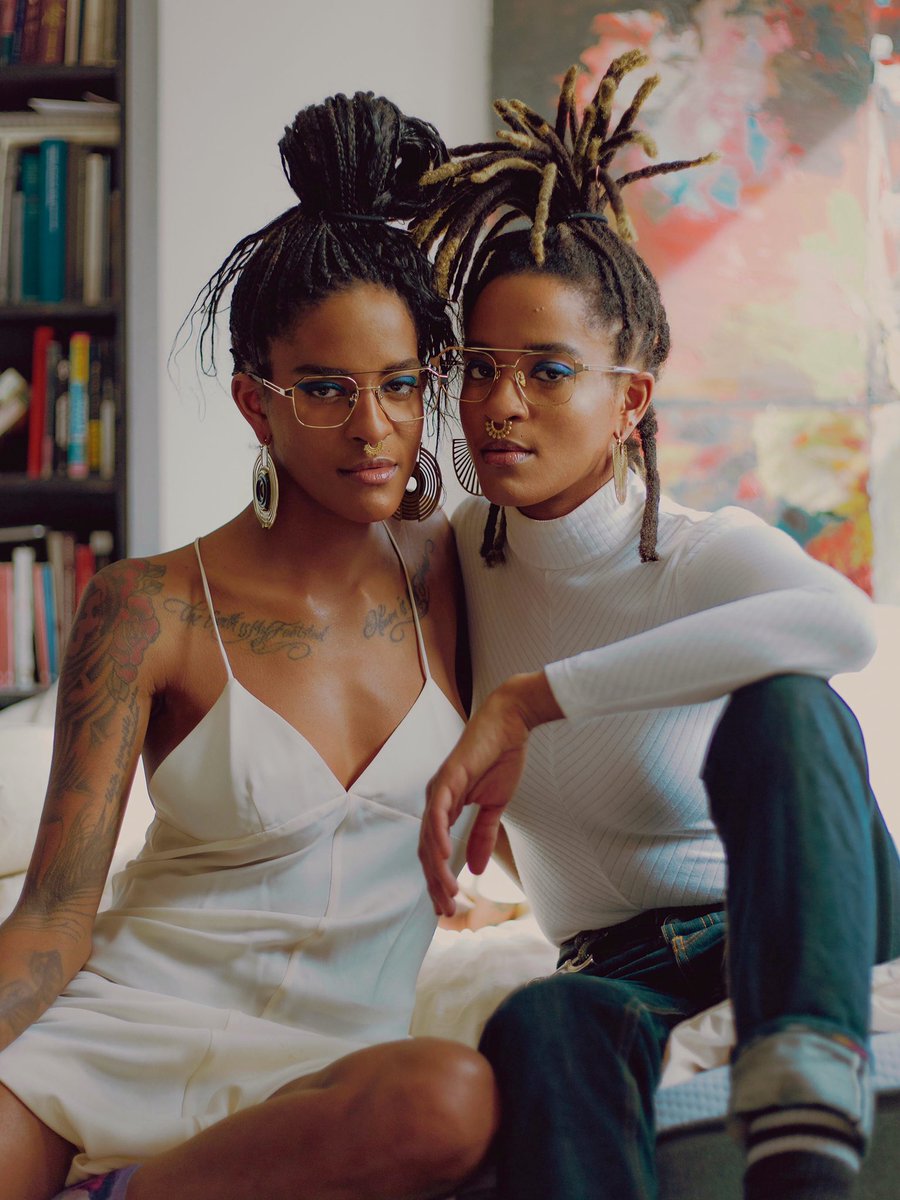 denzelgolatt's tweet image. for #nationalphotographyday i’m sharing my favorite twin/ sibling portraits