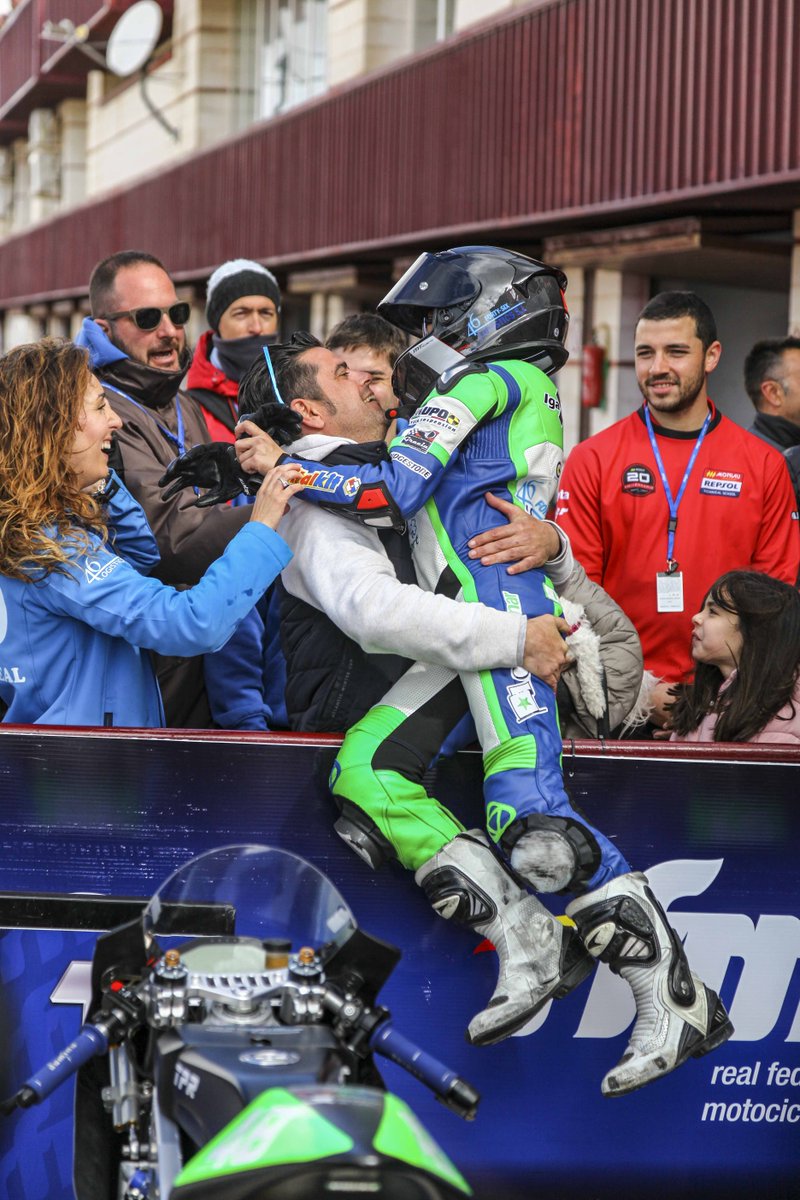 IgaxTeam's tweet photo. #TBT 🔙 | Ya estamos en el @CircuitAlbacete, un trazado especial para nuestro #DavidReal 😊
🏆 Allí conseguía, en los primeros compases de la pasada temporada, su primer podio en el @rfme_cev 🏍💨
💪🏻 A por todas este finde, equipo 💙 https://t.co/2fLopGFk4G