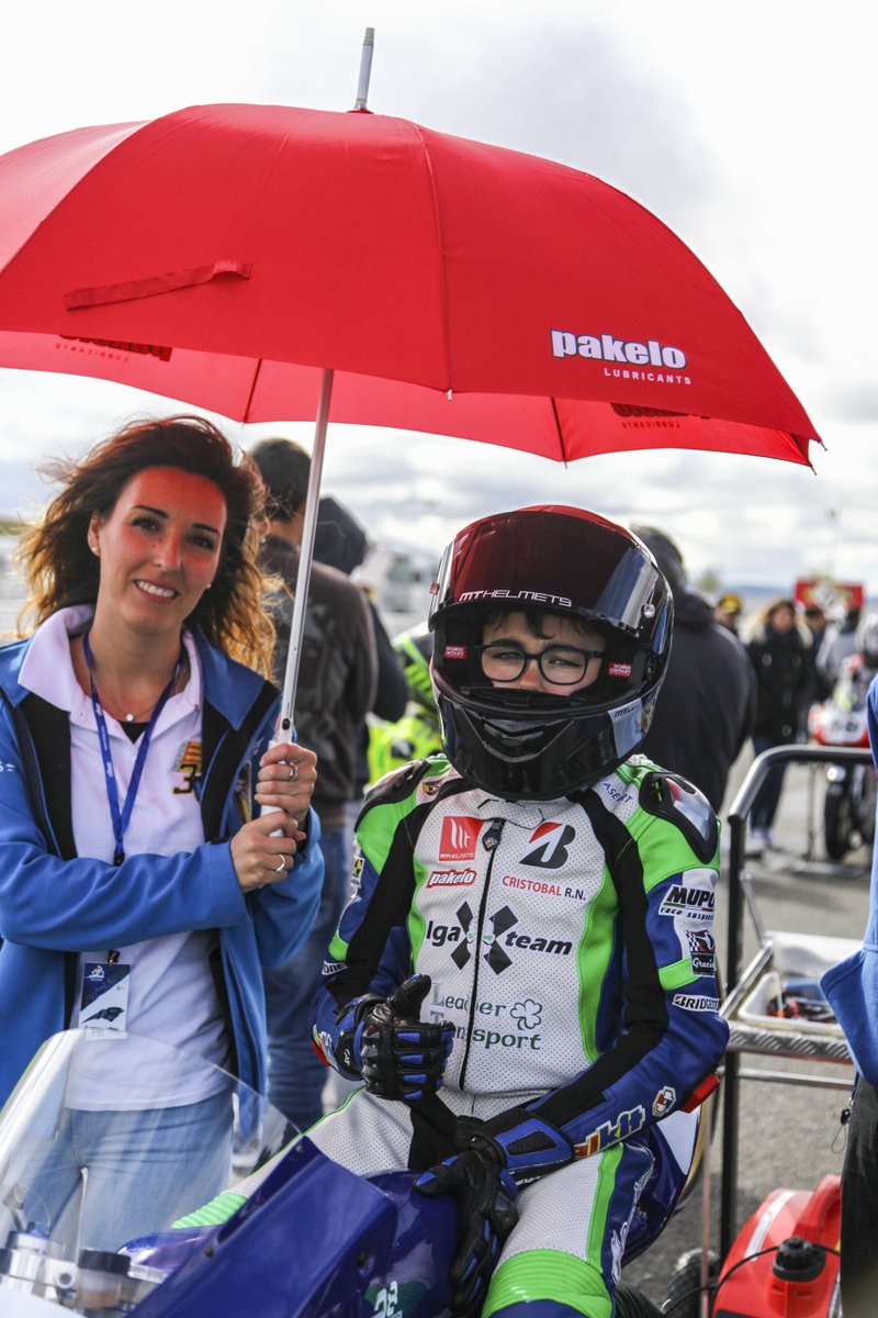 IgaxTeam's tweet photo. #TBT 🔙 | Ya estamos en el @CircuitAlbacete, un trazado especial para nuestro #DavidReal 😊
🏆 Allí conseguía, en los primeros compases de la pasada temporada, su primer podio en el @rfme_cev 🏍💨
💪🏻 A por todas este finde, equipo 💙 https://t.co/2fLopGFk4G