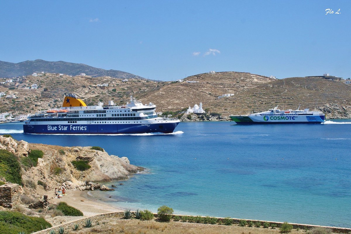 BLUE STAR DELOS departing, HELLENIC HIGHSPEED arriving and inbetween a beautiful snowwhite Greek #church. Scenes from Ios island. A Cycladic dream! 

#bluestardelos #bluestarferries #hellenichighspeed #hellenicseaways #greekferries #iosisland #cyclades #shiptravelers #shipsinpics