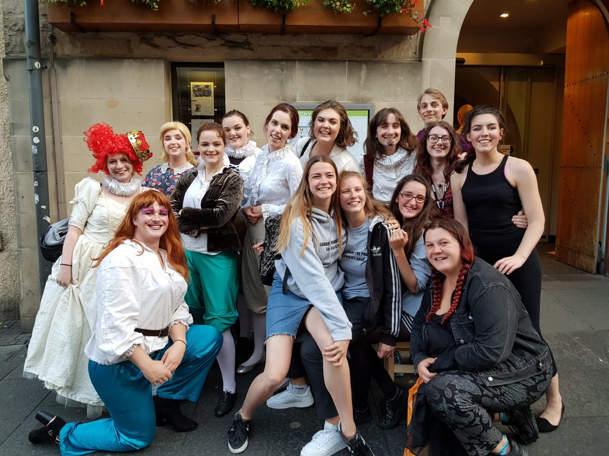 THAT'S A WRAP!! We closed our show on Saturday to a wonderful SOLD-OUT audience. Thank you so much to everyone who has come to watch and those who've supported us along the way. We've had the best time, and we couldn't have done it without you. Until next time, #EdFringe! ❤️