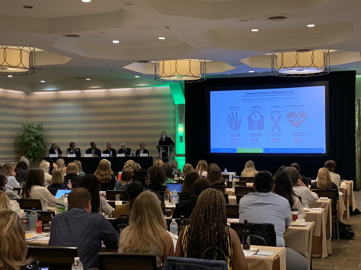 CCAClinics's tweet photo. Onto our executive leadership panel with Tracey Kniess, @Dr_MarcWatkins @PeterGoldbachMD, Sanjay Pathak, Brian Slusser and Tracey Kniess https://t.co/EWM03nLoIo