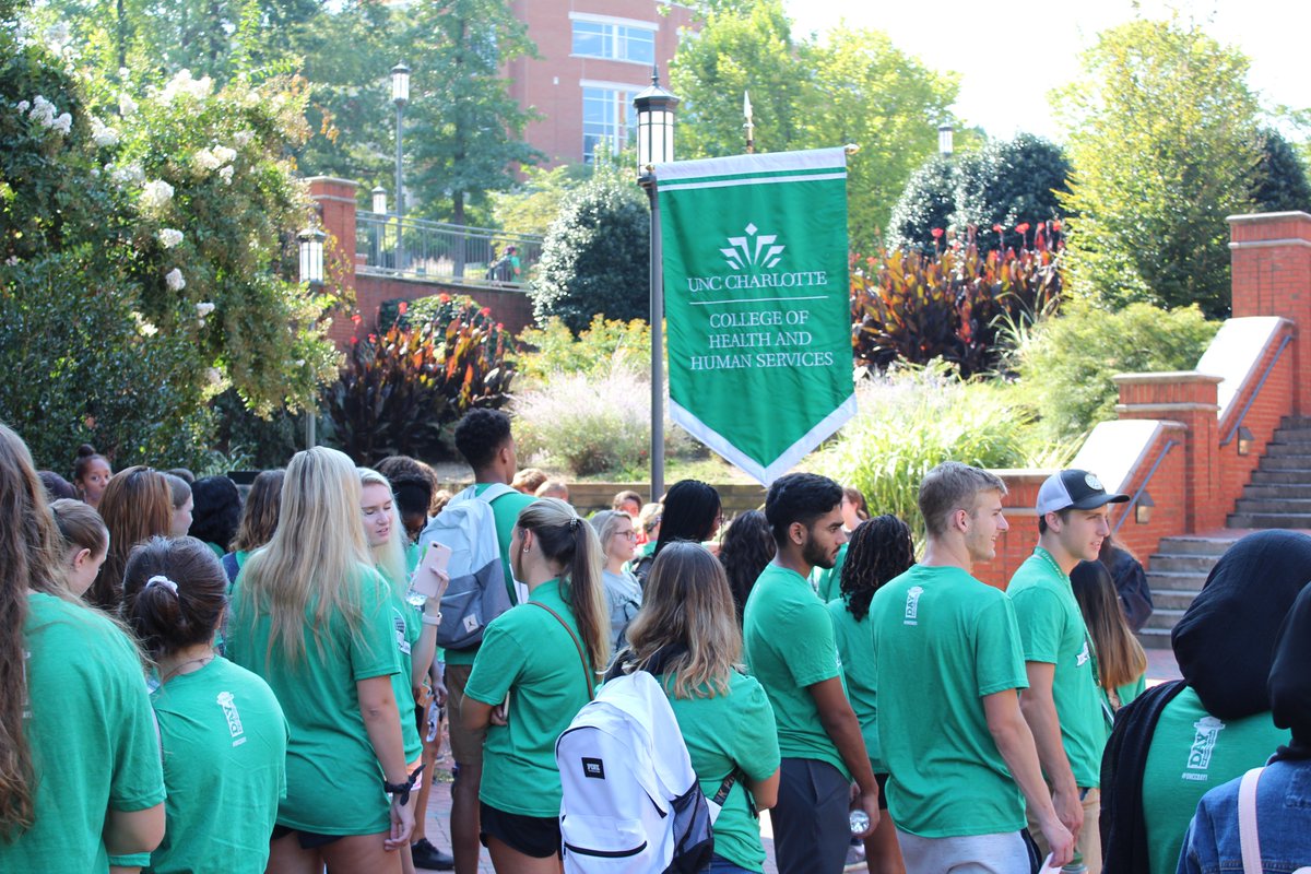 CLT_CHHS's tweet photo. New Niners in the house! #UNCCDay1  #UNCC23 https://t.co/OPnMejDXdc
