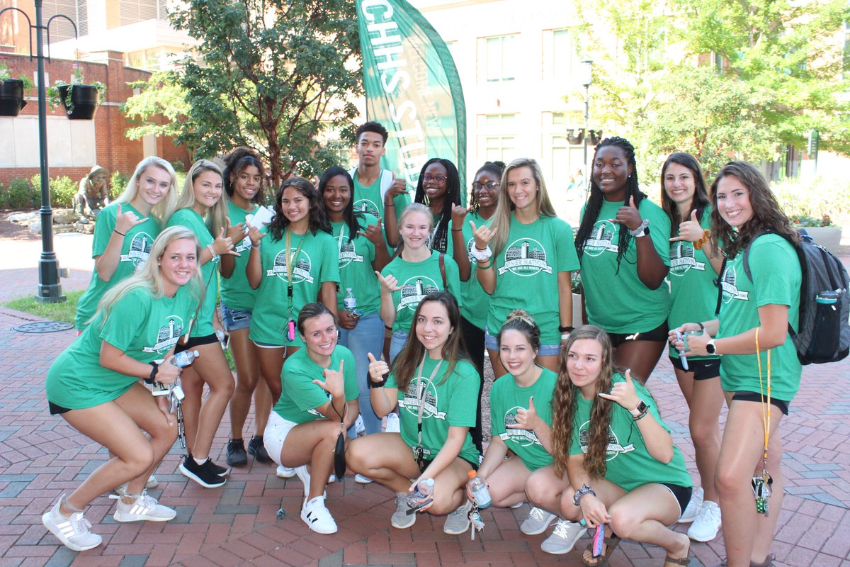 CLT_CHHS's tweet photo. New Niners in the house! #UNCCDay1  #UNCC23 https://t.co/OPnMejDXdc