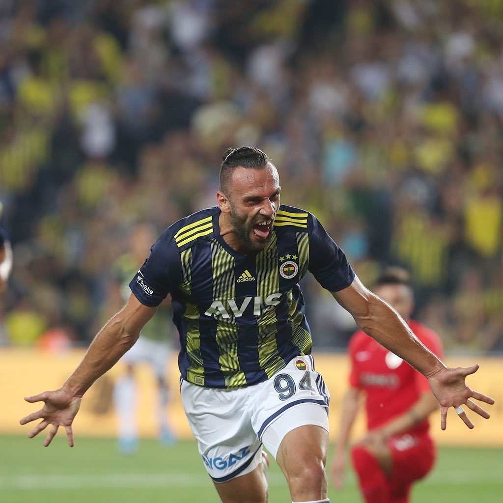 merteminklc's tweet photo. Bu adam bi harika dostum! #FBvGFK #fenerinmacivar https://t.co/1fseSZcGW4