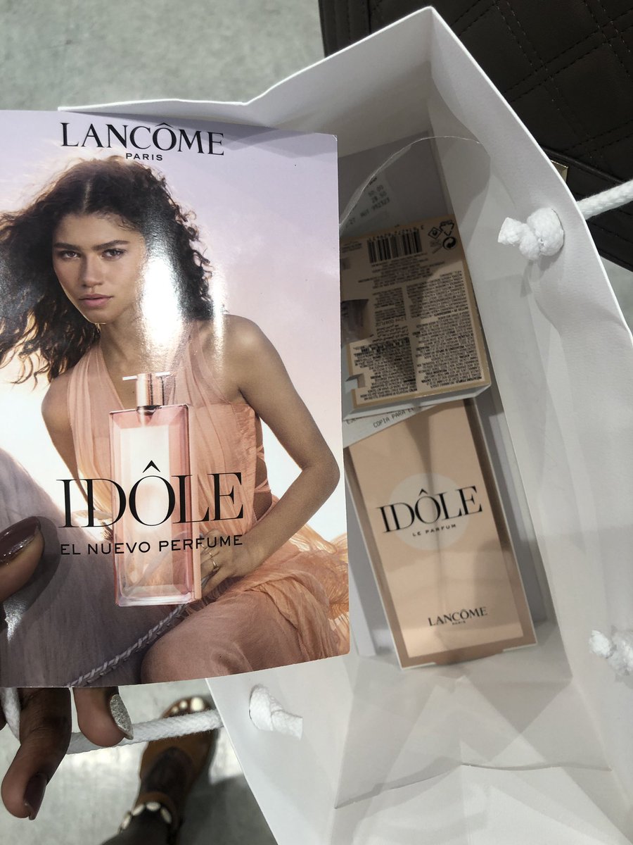 thedayacure's tweet photo. I got it!!!! and it smells amazing https://t.co/J8l8YhOIMX