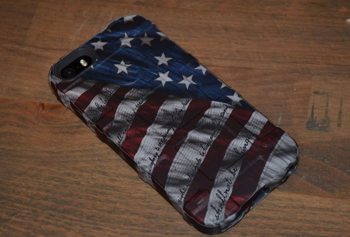 GunSkins's tweet photo. Want to win this patriotic Skin? Reply with what you would wrap! #Proveil #Victory https://t.co/6Yhf3hKsDQ