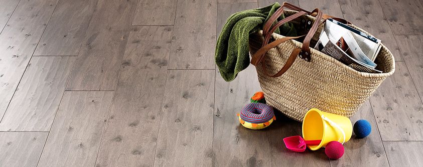 gomobilefloors's tweet photo. At Go Mobile Flooring we care about the quality of your space. Below are some helpful summer cleaning tips to keep your home tidy and your flooring looking new. https://t.co/U8ELKA42sm https://t.co/vB1lfjzkHr
