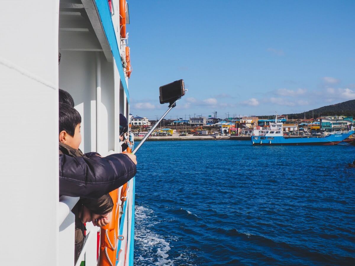 Study_INTNL's tweet image. Studying in South Korea? Here’s what you should know about the digital dilemma #InternetAddict buff.ly/2ZcfcwD