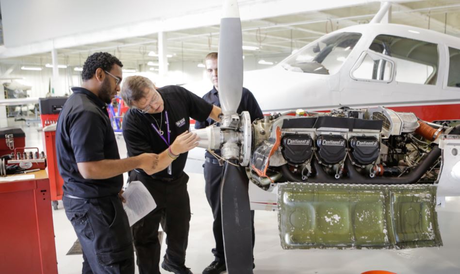 MGAstateU's tweet photo. An exciting career in aviation is just around the corner! #MGA’s wide range of programs includes flight (airplane &amp; helicopter), air traffic management, aviation maintenance tech, &amp; aircraft structural tech. https://t.co/mjKJKJ0ZOV

#MajorMondays #NationalAviationDay https://t.co/8btahhJtVR