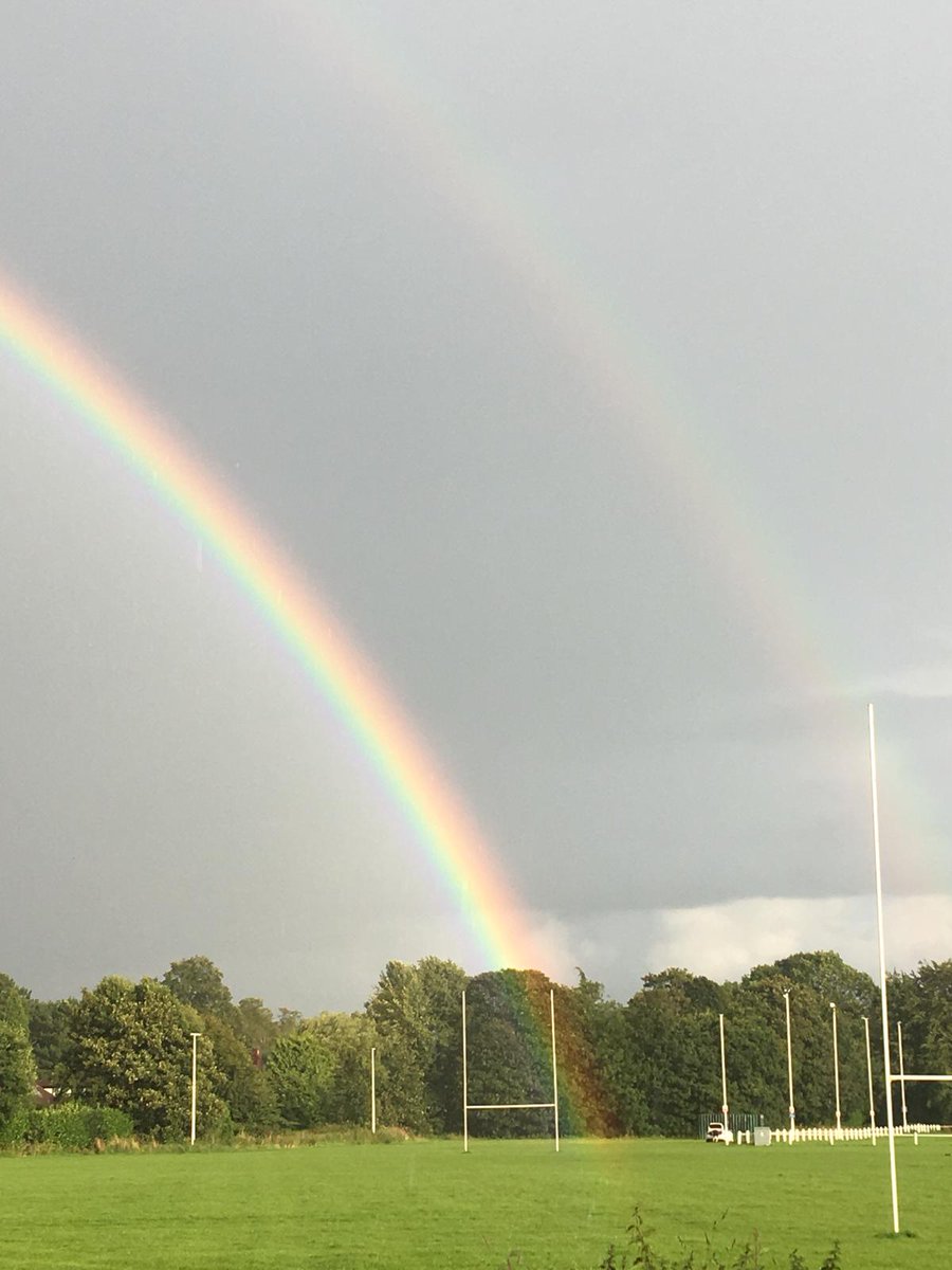 thetealbees's tweet photo. It may have rained a little on the way home but it was worth it to see this amazing double rainbow - I think it landed in the field we were in! 🌈 {Timperley, Mcr.} @MENnewsdesk https://t.co/VOaHcvN6ei