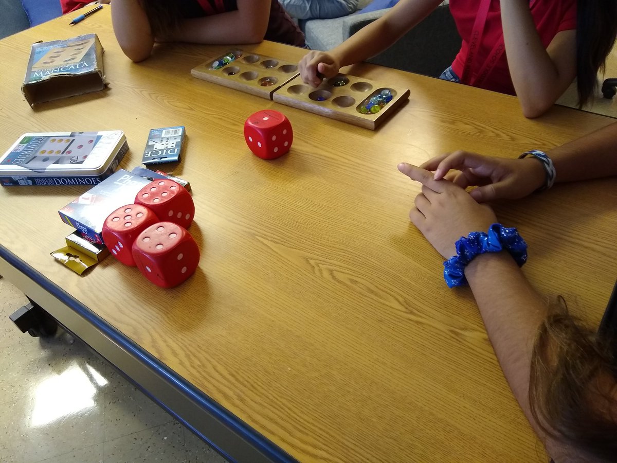 Jb_505's tweet photo. Out here stimulating and reconnecting innate creativity through free play without constraints and/or risks. Entrepreneur class off to a fantastic start! #playallday #ideastimulation #entrepreneursinthemaking #entrepreurship @APSCLEVELANDMS @APSLZ4 @OurVentureLab https://t.co/y8cKLDe41R