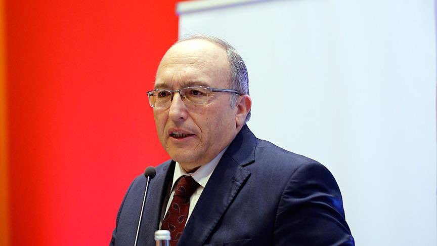 Kültür ve Turizm Bakan Yard. Prof.Dr.Ahmet Haluk Dursun Beyefendi'nin bir trafik kazası sonucu vefat ettiğini teessürle öğrenmiş bulunmaktayız. Birçok alanda ülkemize eşsiz hizmet ve katkıları olan Haluk Dursun'a Allah'tan rahmet, ailesine ve Milletimize başsağlığı diliyoruz.
