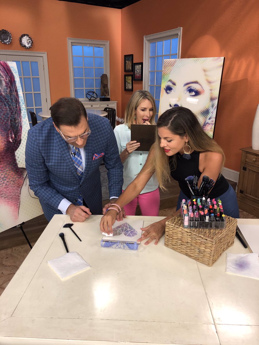 Made some lipstick art with @DaytimeShowHost &amp; @jerrypenacoli this morning! 💋❤️💄 Thank you <a href="/DaytimeTVshow/">Daytime TV Show</a> for having me!