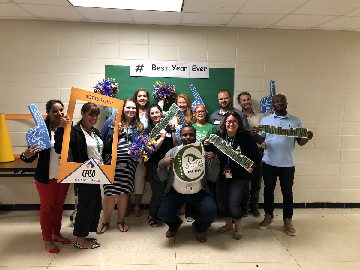 TTrae0711's tweet photo. @CampbellGators science department is ready to ROCK another year! #BestYearEver #WeBelieveinCMS #AspireAchieveA https://t.co/g50KtGGgha
