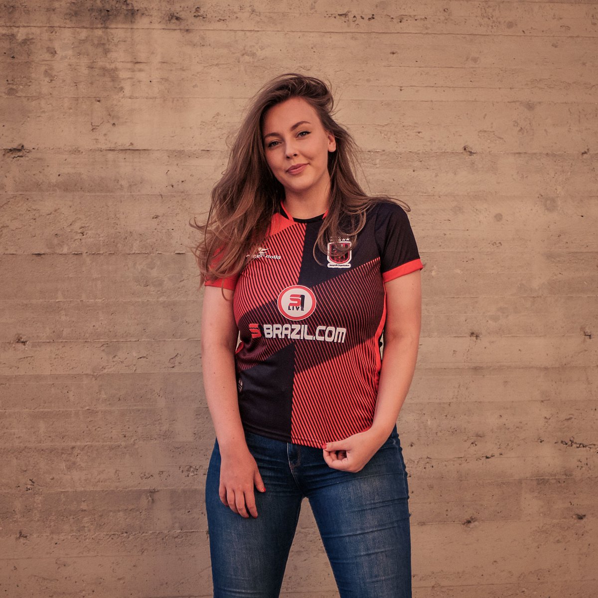 menguska's tweet photo. Muito obrigada @PhiladelphiaFla pela minha linda camisa! Eu amei! ❤️🖤
Tamos juntos!🤗
⠀
#naçãorubronegra #flamengo #menguska #torcidadoflamengo #mulhernofutebol #vamosmengão #maiordomundo #umavezflamengosempreflamengo #FlaTT https://t.co/KGxdLeNOwC