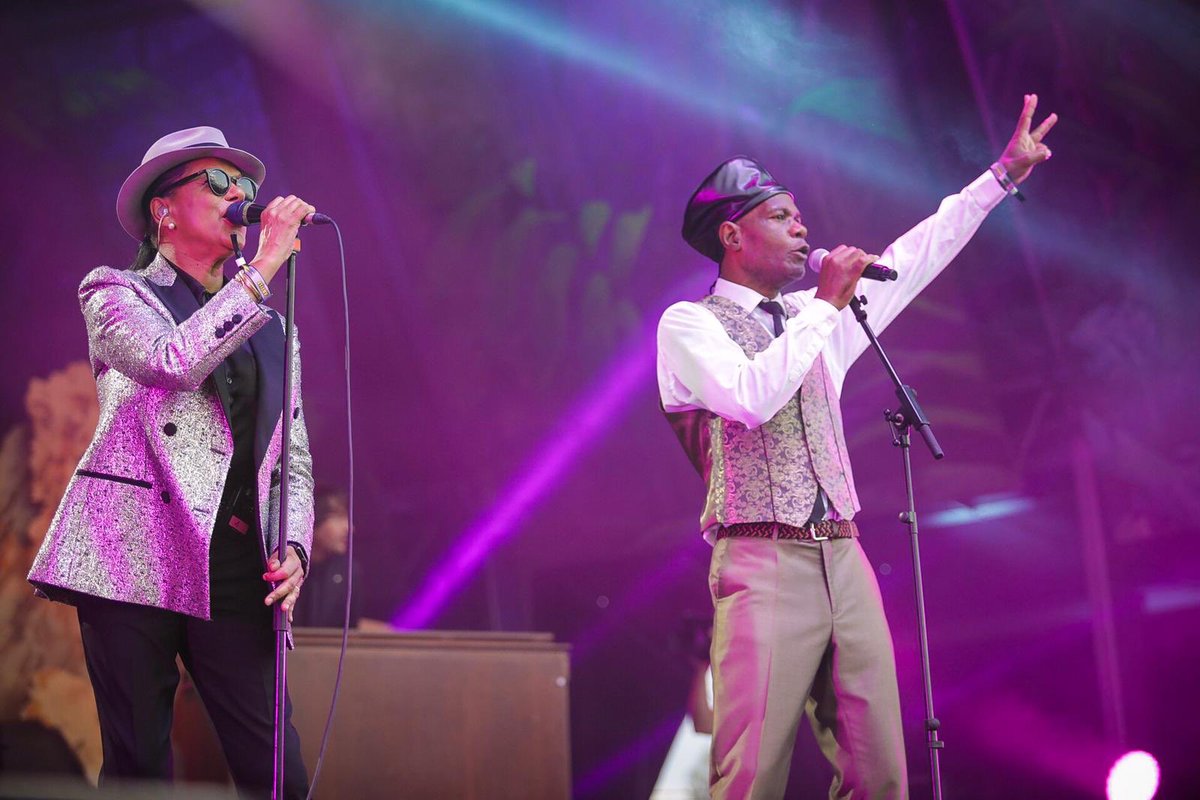 sunsplash_es's tweet photo. NOW @TheSelecter LIVE HERE https://t.co/VHMKq2Y1Te https://t.co/FNV879JlQf