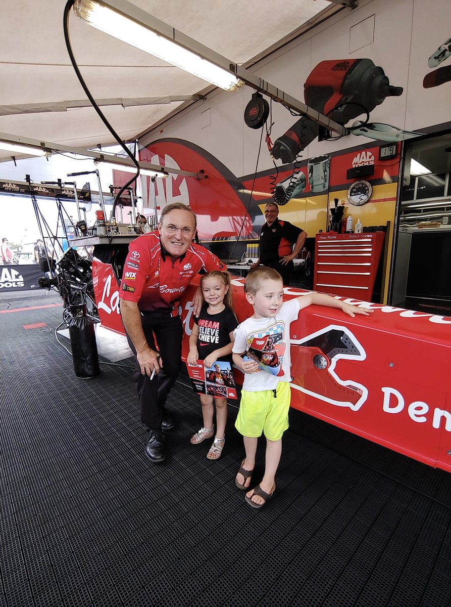 LaBounty's tweet photo. After an amazing weekend at @NHRA's #BrainerdNats, we’d like to thank @Air_Doug &amp; @TeamKalitta for driving the #LaBounty car &amp; showing what #LaBountyPerformance is all about. We’d also like to thank the fans &amp; viewers who watched this powerful combination of speed &amp; performance! https://t.co/hM2fa5ozx9