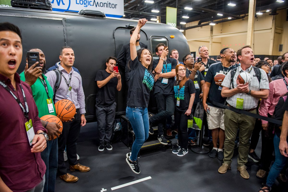 ASTOUNDGroup's tweet photo. BUILD BUZZ
Tell a story worth listening to.
.
.
.
#tradeshows #tradeshow #tradeshowdesign #tradeshowbooth #boothdesign #design #strategy #custom #fabrication #boothbuilder #displays #tradeshowexhibit #exhibits #exhibitdesign #exhibit #booth #cool #buildbuzz #buildlove #ASTOUND https://t.co/1DzZnUHMsJ
