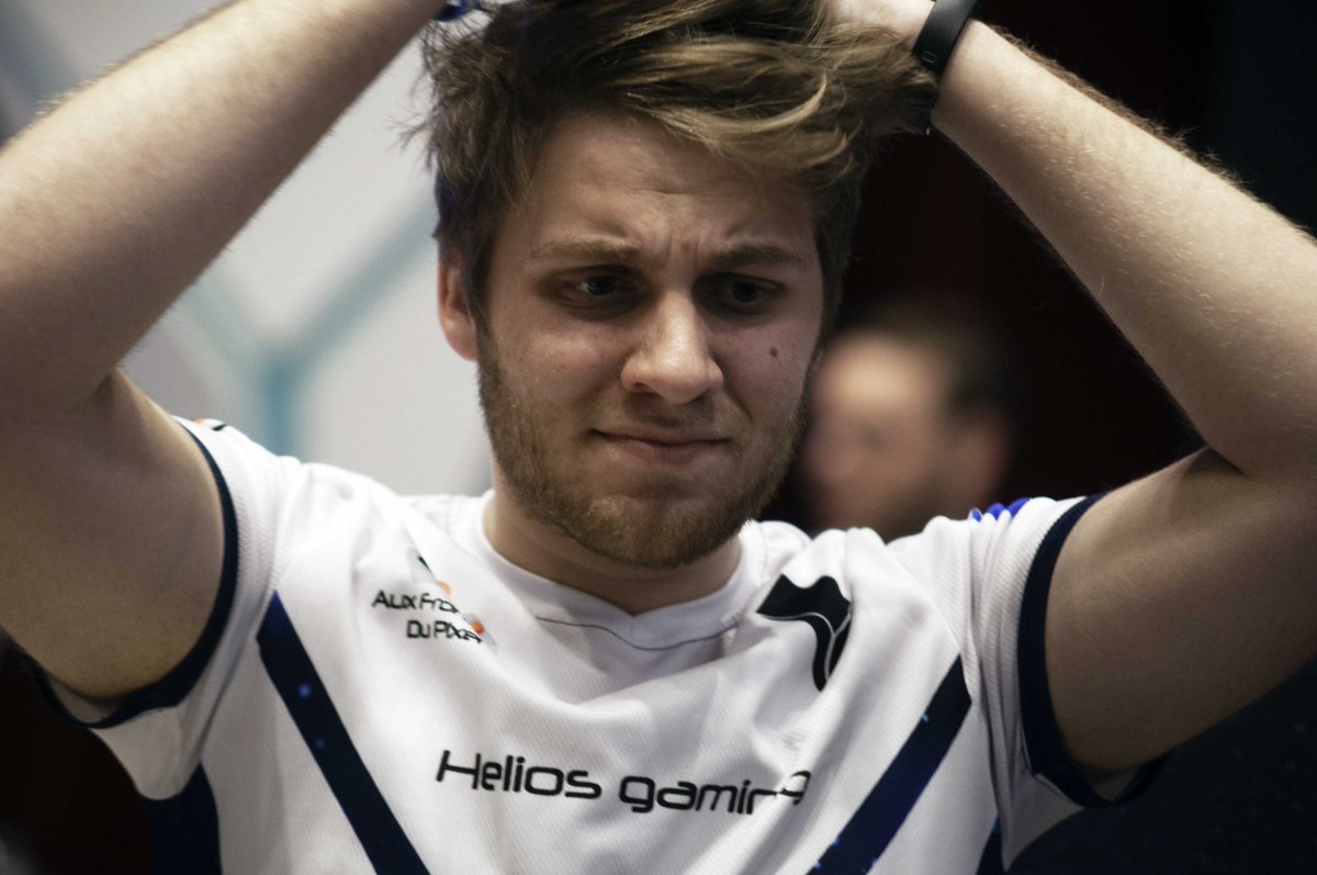 ink0l4s's tweet photo. Et pour le #HeliosTour, cette photo du coach @HeliosGamingFR https://t.co/Pb4G3FvWZx