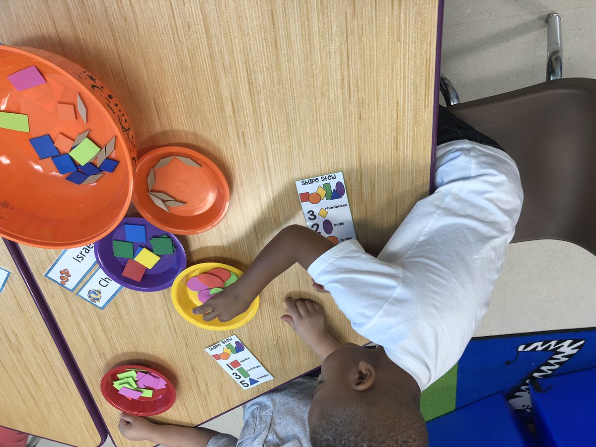 CoombsClass's tweet image. We’re making shape stew and writing our names in Pre-K today!  @DukeElem