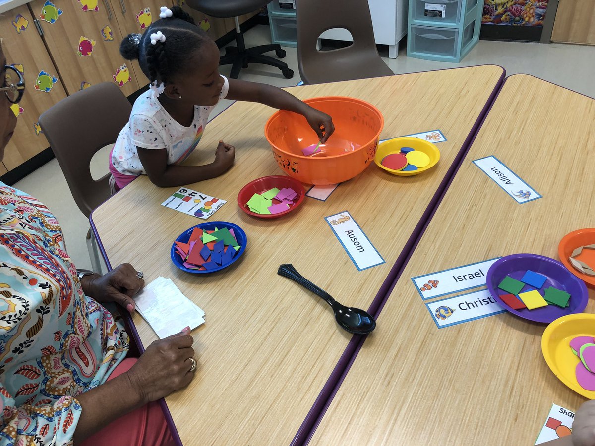 CoombsClass's tweet image. We’re making shape stew and writing our names in Pre-K today!  @DukeElem